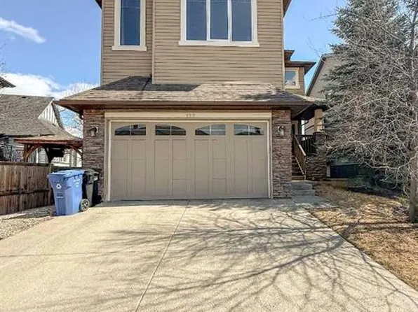 128 Chaparral Valley Dr SE, Calgary, AB T2X 0M4