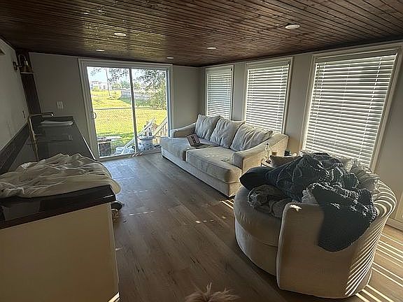 4th image of 5000 Leon Dr Trailer 199
