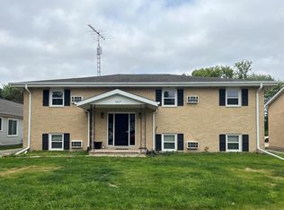1617 Maness Ct #3, Sycamore, IL 60178