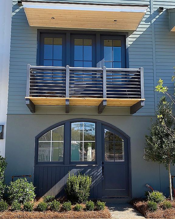 New 3 Story Townhome!