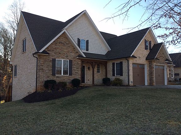 2nd image of 203 Creekview Ct