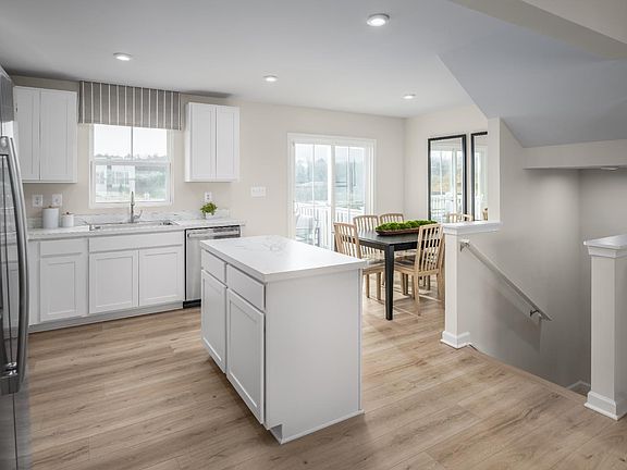 5th image of 102 Shotman F Rd