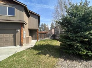 20085 Sally Ct UNIT 1, Bend, OR 97702