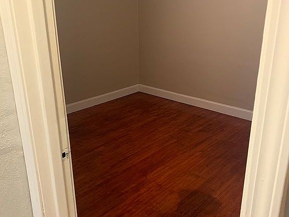 3rd image of 25200 Leach St
