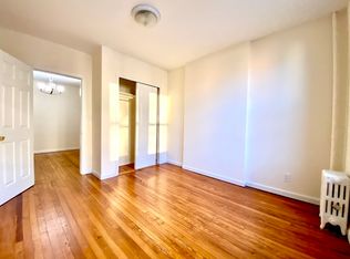 39-25 29th St #2B, Long Island City, NY 11101