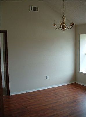2nd image of 1927 Snowbird Dr