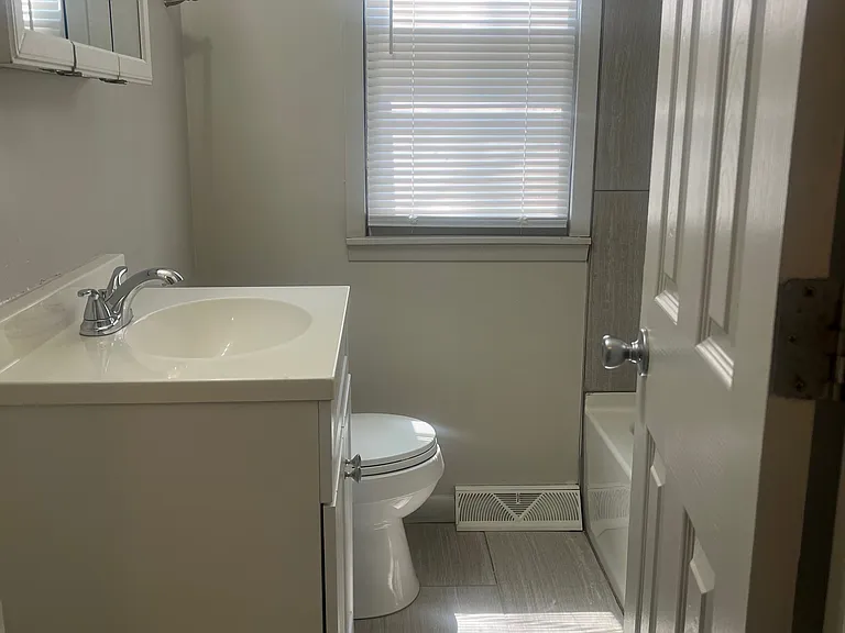 5333 Curtis Ave — Photo 12