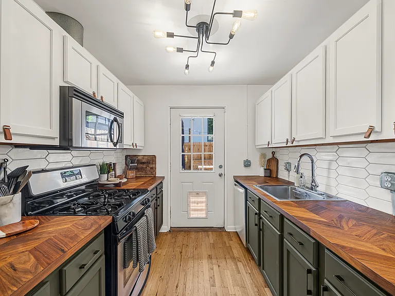 2801L Xavier St — Photo 10