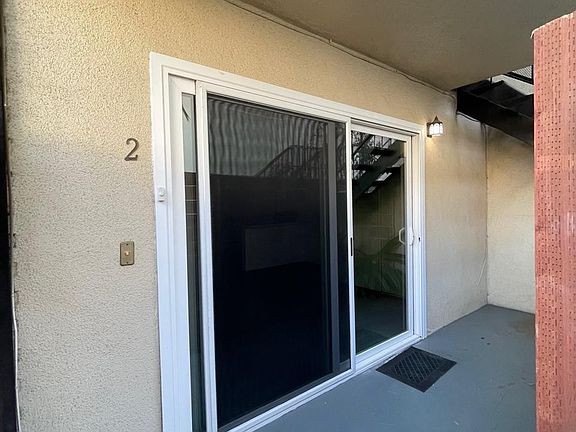 5th image of 1411 Armacost Ave #2