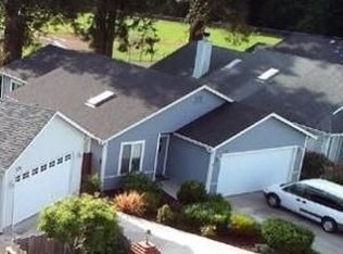 2180 Foxwood Dr, Eureka, CA 95503