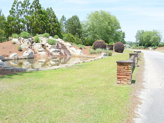 3rd image of 1712 Fox Trace Cir