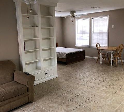 Open Floorplan with lots of built-ins!