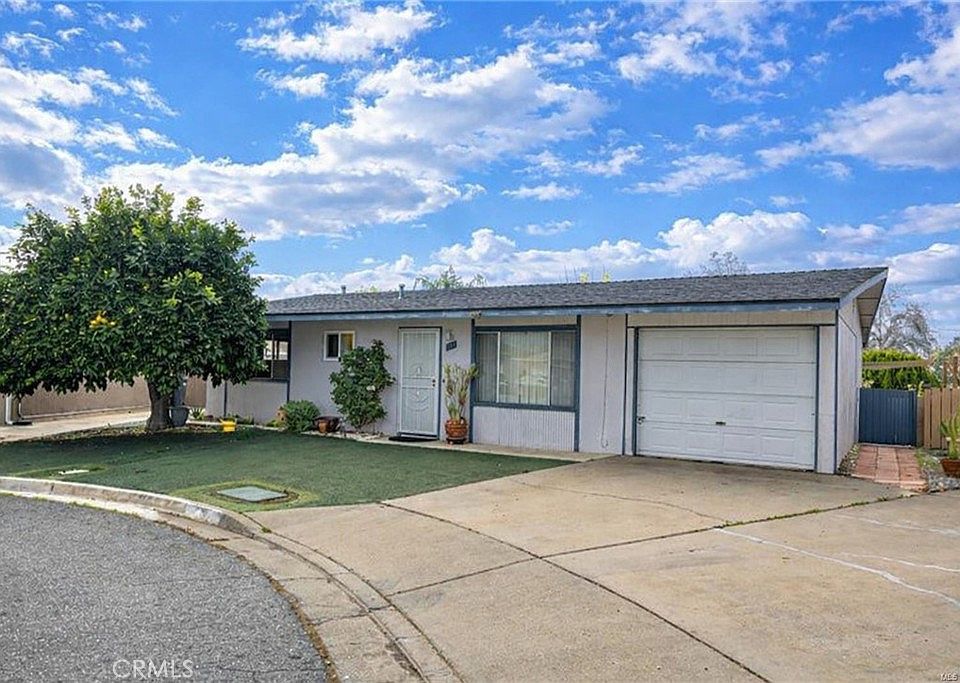 1st image of 861 Majela Ln