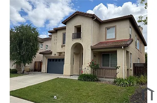 2085 Catalpa Way Photo 1
