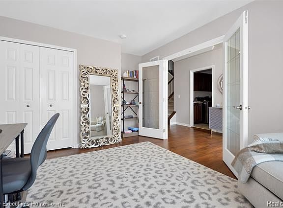 5th image of 49257 Pond Place Dr