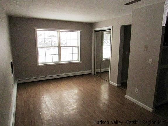 3rd image of 192 Huguenot St