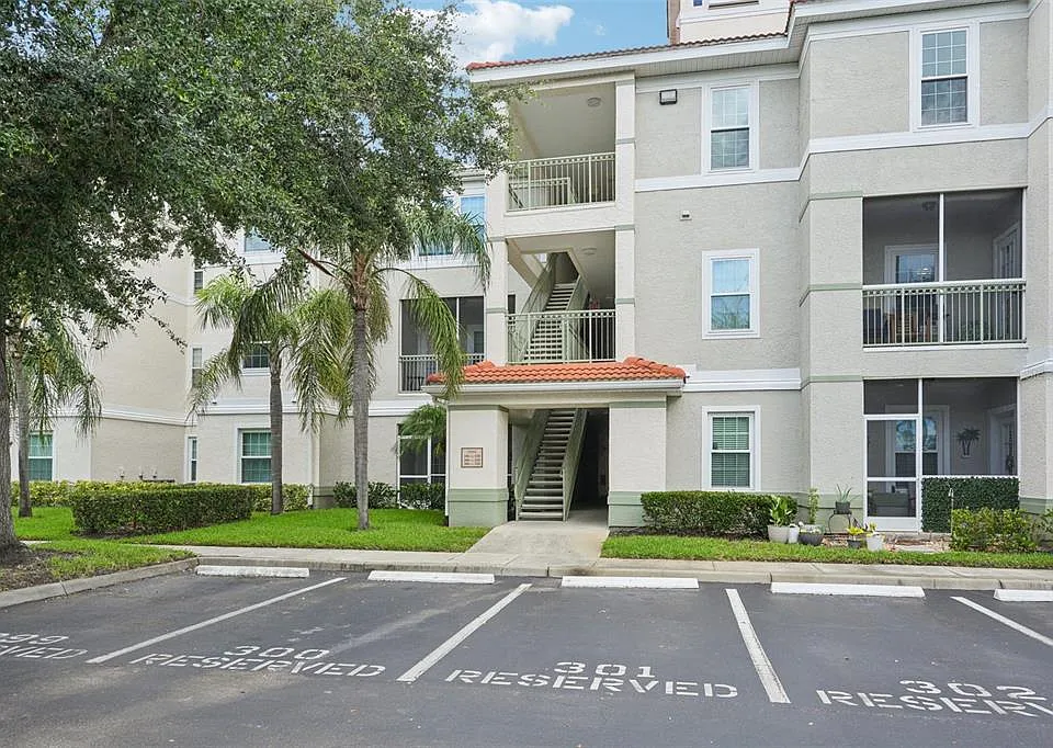 23580 Walden Center Dr #306