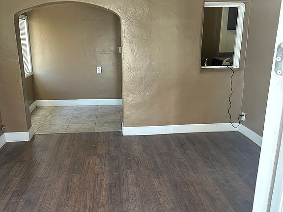 4th image of 729 N 10th St APT B
