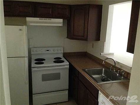 2nd image of 300 NE 125th St APT 310