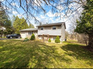 1407 Kinderhook Rd, Chittenango, NY 13037