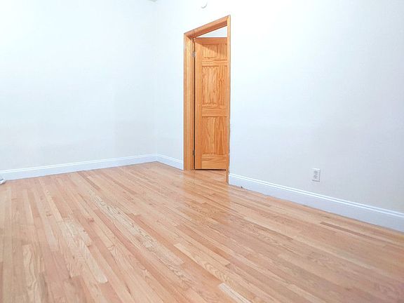 4th image of 41 St Nicholas Ter APT 3A