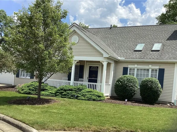 20306 Berkshire Cir, Strongsville, OH 44149