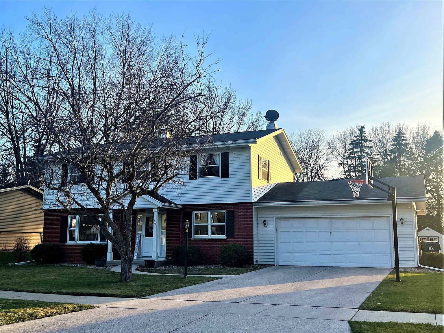 736 Nakoma Ave, Fond Du Lac, WI 54935 Zillow