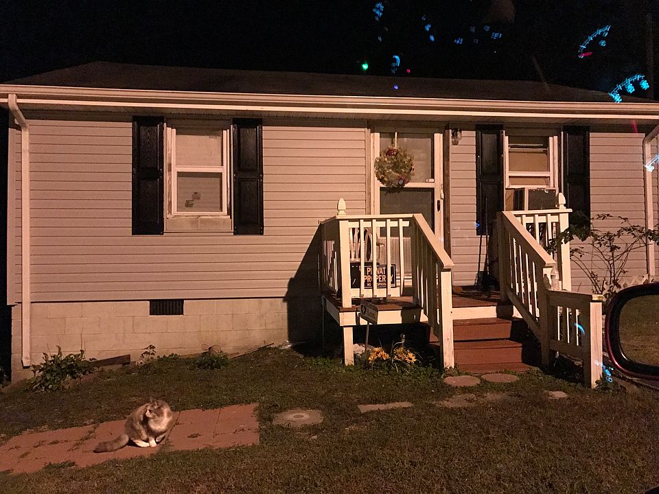 1st image of 701 Lundy St