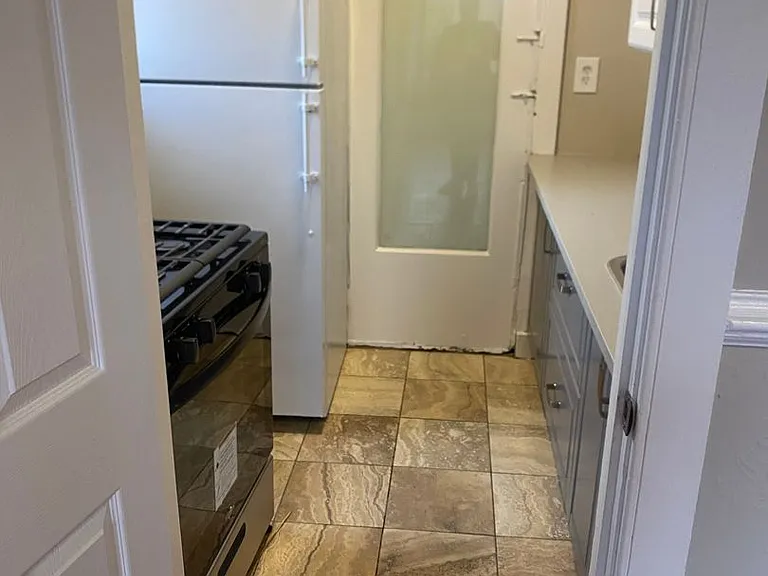 24 E Madison St — Photo 12