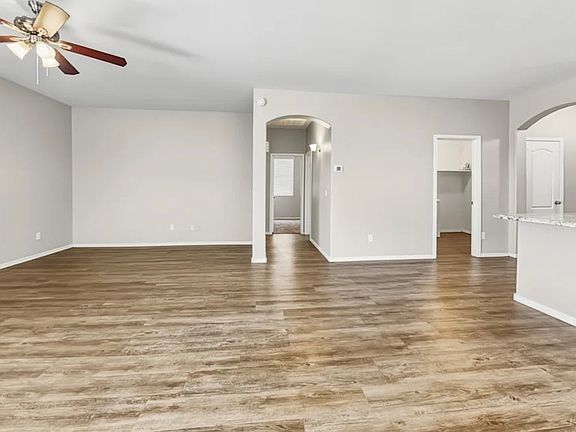 2nd image of 6915 S 37th Gln