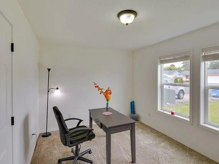 1680 Arlington Dr — Photo 19
