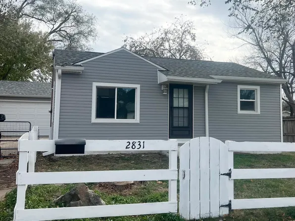 2831 Poplar Dr, Council Bluffs, IA 51501