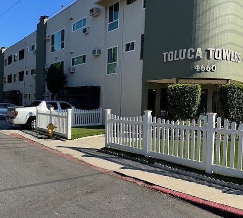 3rd image of 4660 Cahuenga Blvd APT 203