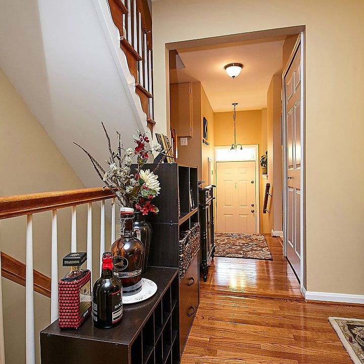 Entry Foyer 