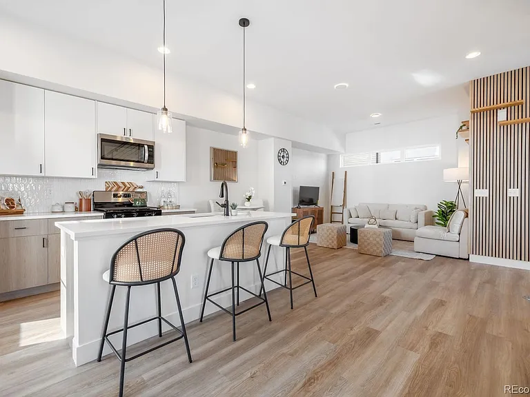 5231 N Eliot St — Photo 2