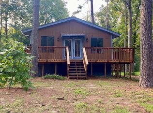 29195 Hunt Club Dr, Courtland, VA 23837