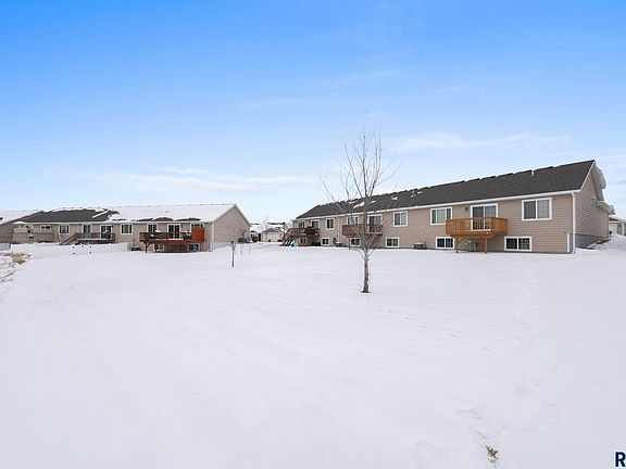 2nd image of 1017 N Crestfield Pl