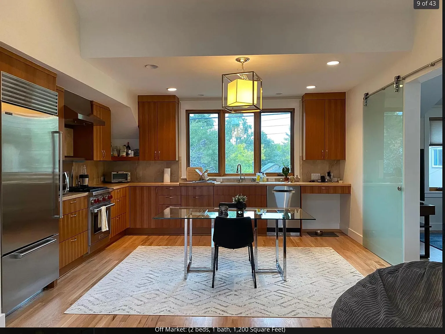 2 bed, 1200 sqft, $3,900 — Photo 3
