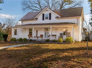 507 W Hunter St, Madison, NC 27025