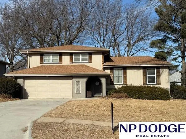 1612 S 136th St, Omaha, NE 68144