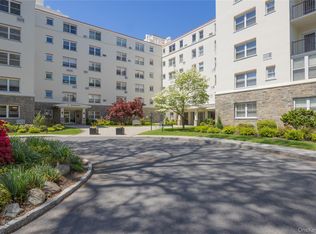1 Stoneleigh #5M, Bronxville, NY 10708