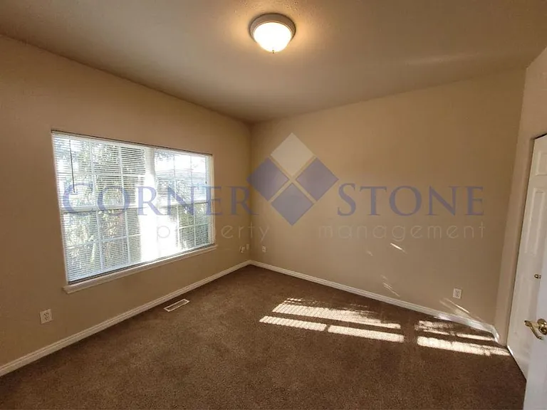 4042 W Harbor Point Dr — Photo 13