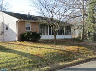 220 Van Horn Ave, Clementon, NJ 08021
