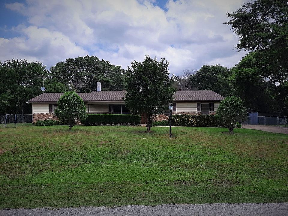 1st image of 220 Loon Bay Dr