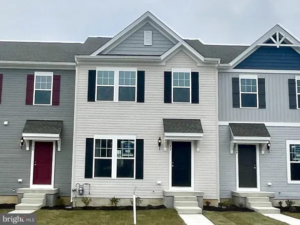 22 Whitaker Ct, Millville, NJ 08332