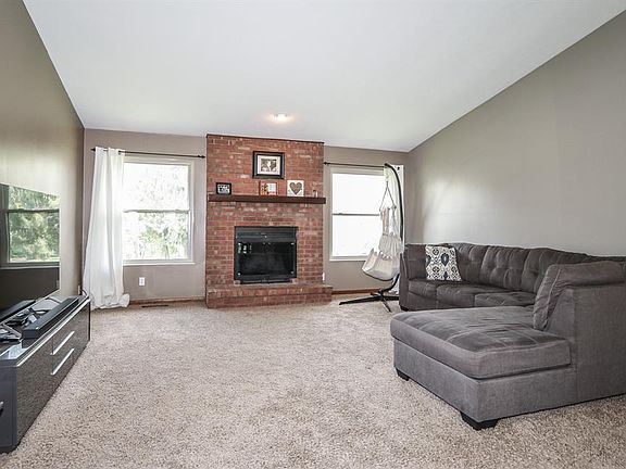 5th image of 6810 Netherland Dr