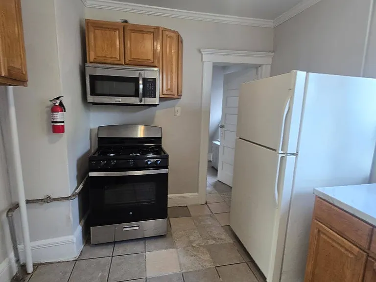 54 Princeton St #2 — Photo 4