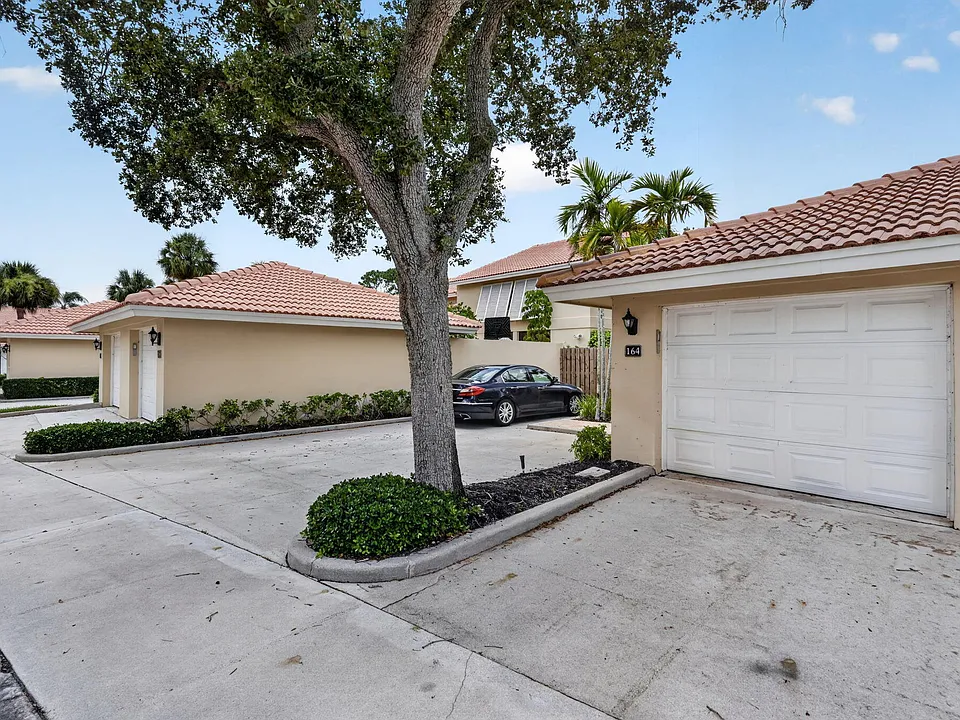 164 Old Meadow Way