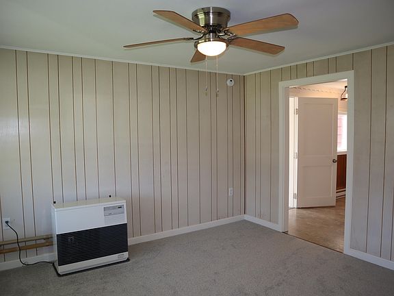 5th image of 8 Coburn Avenue E