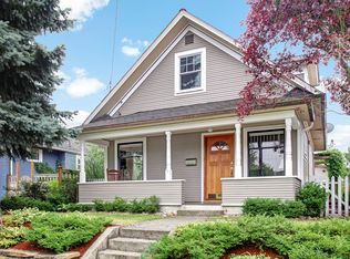 353 NW 74th St, Seattle, WA 98117